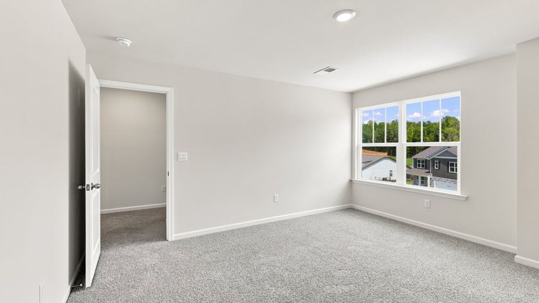 Spacious, unfurnished interior of a new home in Pine Lake Estates, Anderson (Image 27).