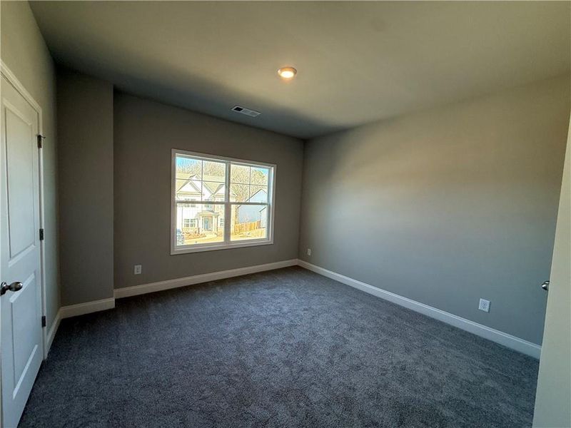 Spacious, unfurnished interior of a new home in Hidden Fields, Hoschton (Image 27).