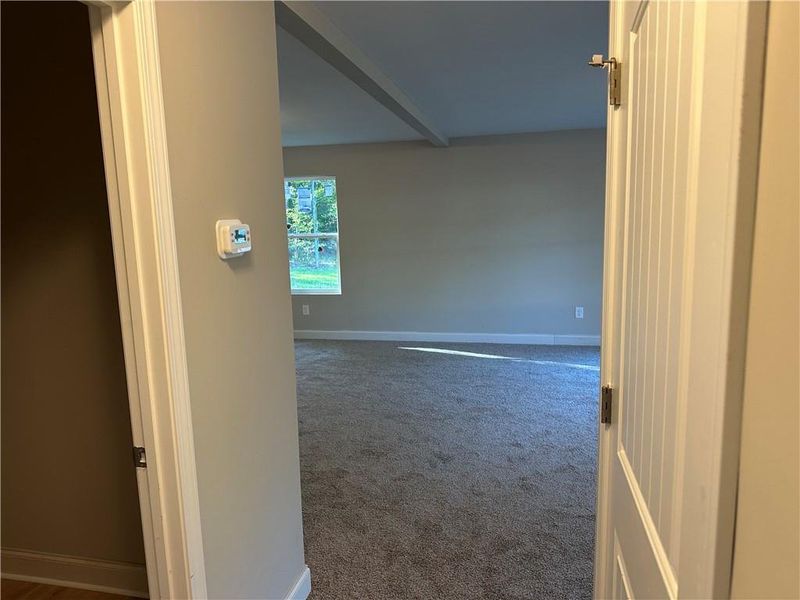 Spacious, unfurnished interior of a new home in , Gainesville (Image 10).