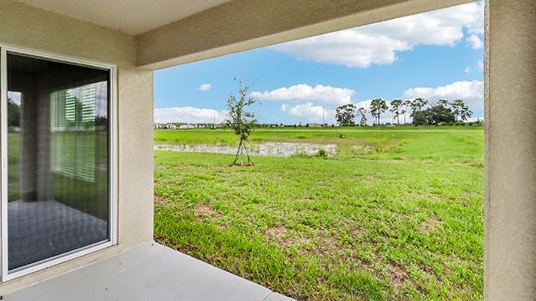 Representative exterior details of a home built from the Aria by D.R. Horton in Sandal Key, Weeki Wachee (Image 3).