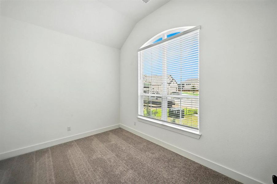 Spacious, unfurnished interior of a new home in Wellington: 50ft. lots, Haslet (Image 21).