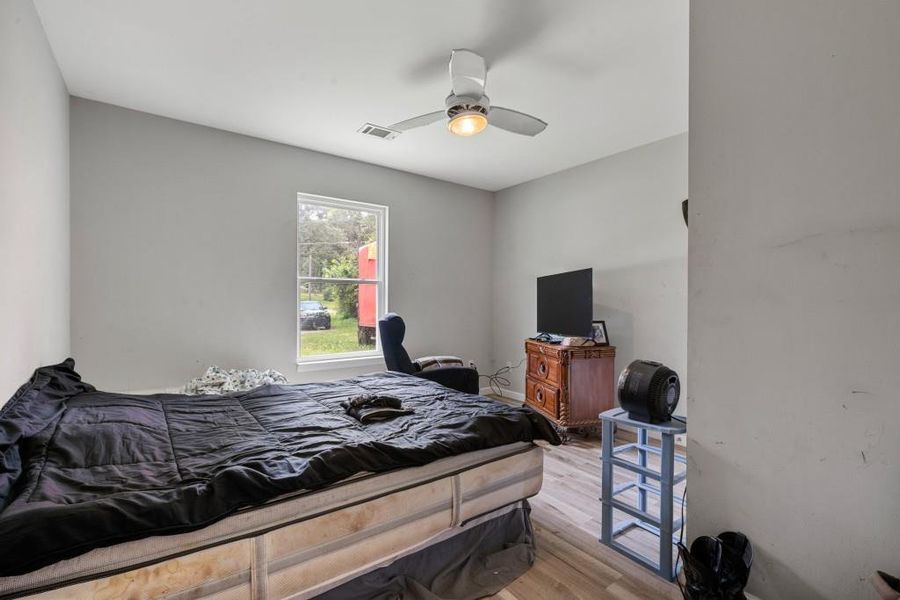 Image 9 of a home in . Image 9 of a home in .