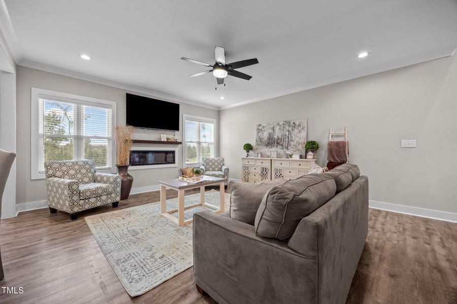 19-web-or-mls-IMG_5845 19-web-or-mls-IMG_5845