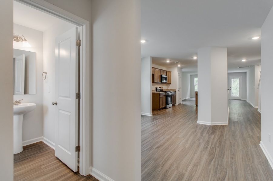 Spacious, unfurnished interior of a new home in Ellington, Elgin (Image 22).