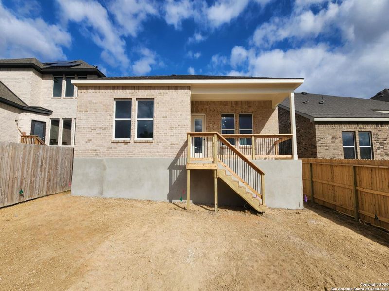 Exterior details and patio area of a home in Arcadia Ridge, San Antonio (Image 19).