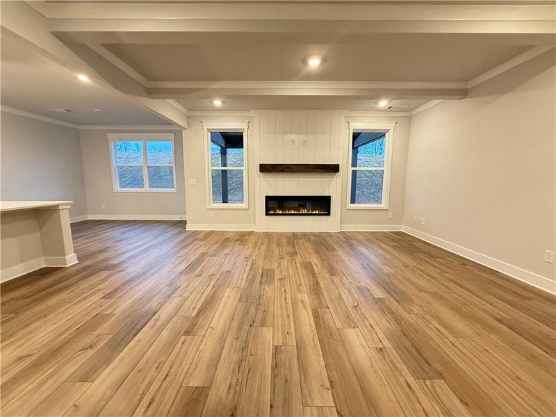 Spacious, unfurnished interior of a new home in Ponderosa Farms Manor, Gainesville (Image 19).