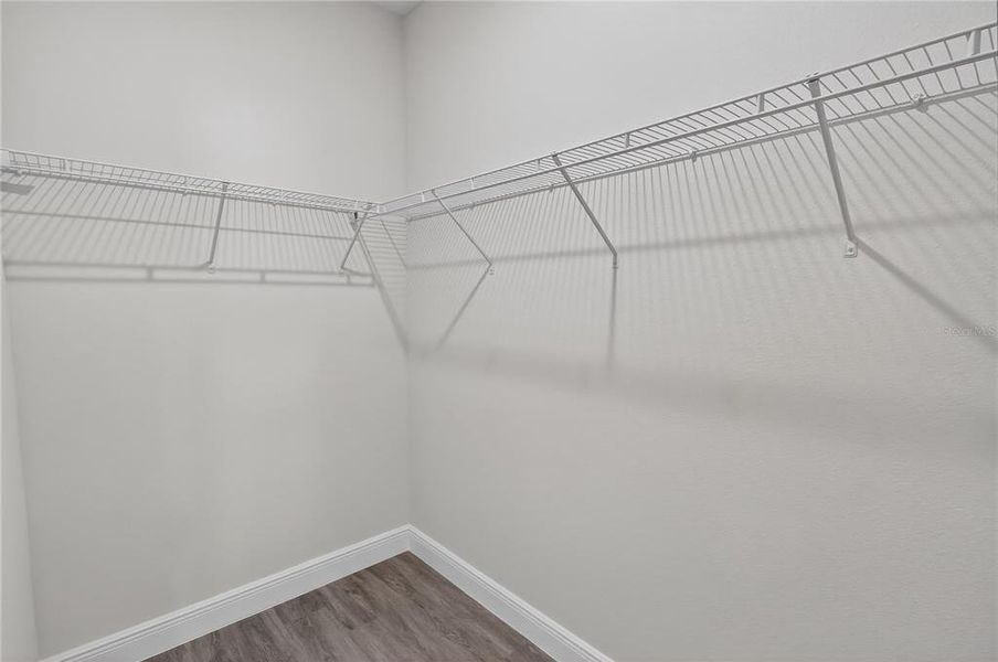 Spacious, unfurnished interior of a new home in , Ocala (Image 27).