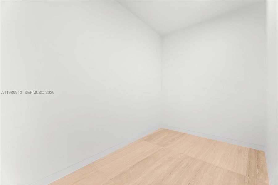 Spacious, unfurnished interior of a new home in , Miami (Image 23).