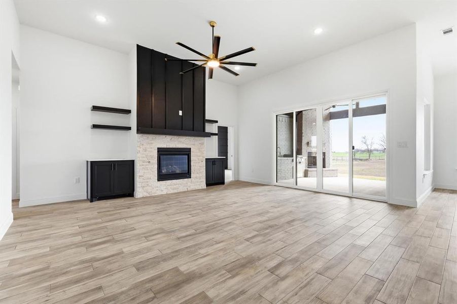 Spacious, unfurnished interior of a new home in , Sanger (Image 17). Spacious, unfurnished interior of a new home in , Sanger (Image 17).