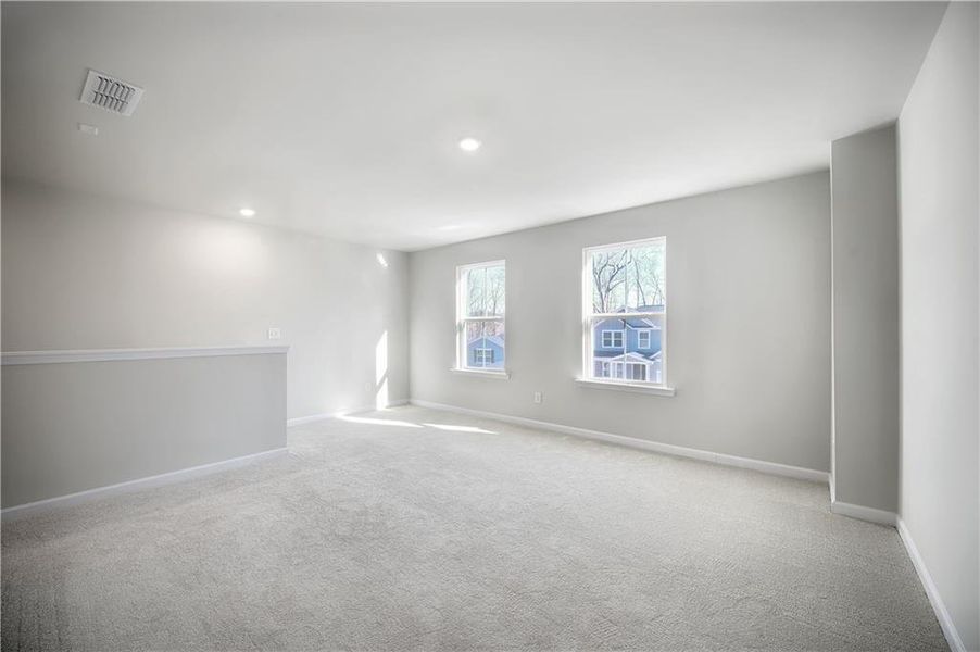 Spacious, unfurnished interior of a new home in Avery Ridge, Gainesville (Image 23).