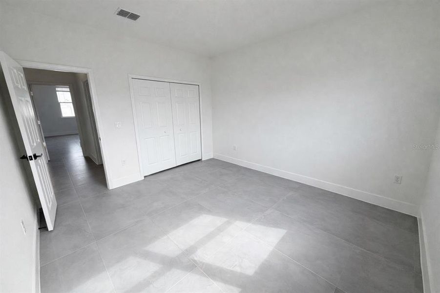 Spacious, unfurnished interior of a new home in , Ocala (Image 22).