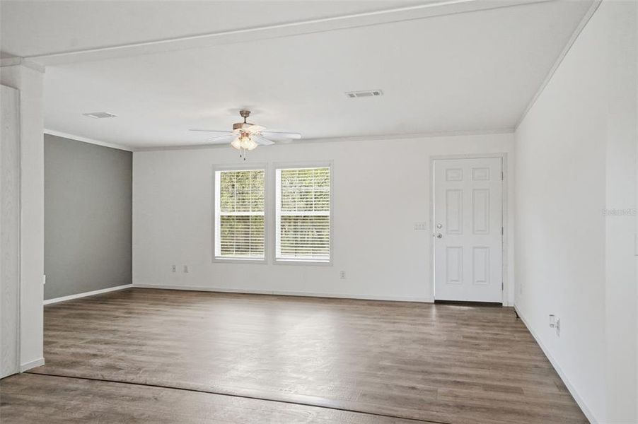 Spacious, unfurnished interior of a new home in , Weeki Wachee (Image 39).