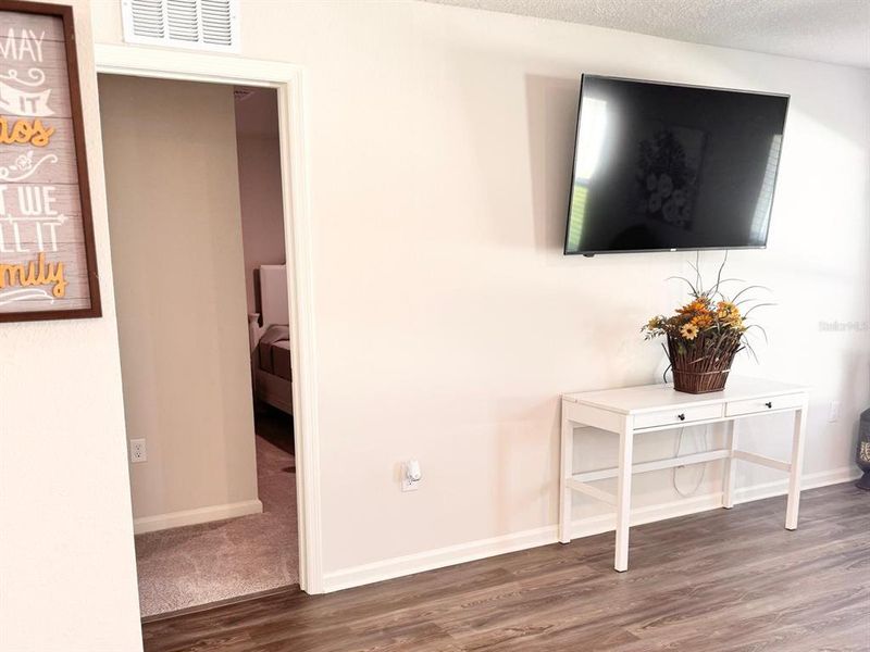 Image 32 of a home in Marion Oaks.