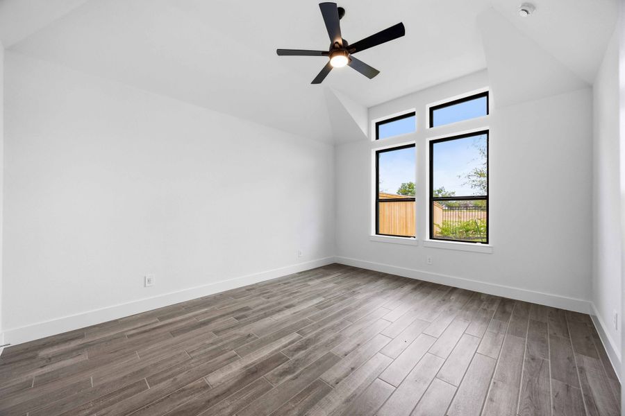 Spacious, unfurnished interior of a new home in Elyson, Katy (Image 16).