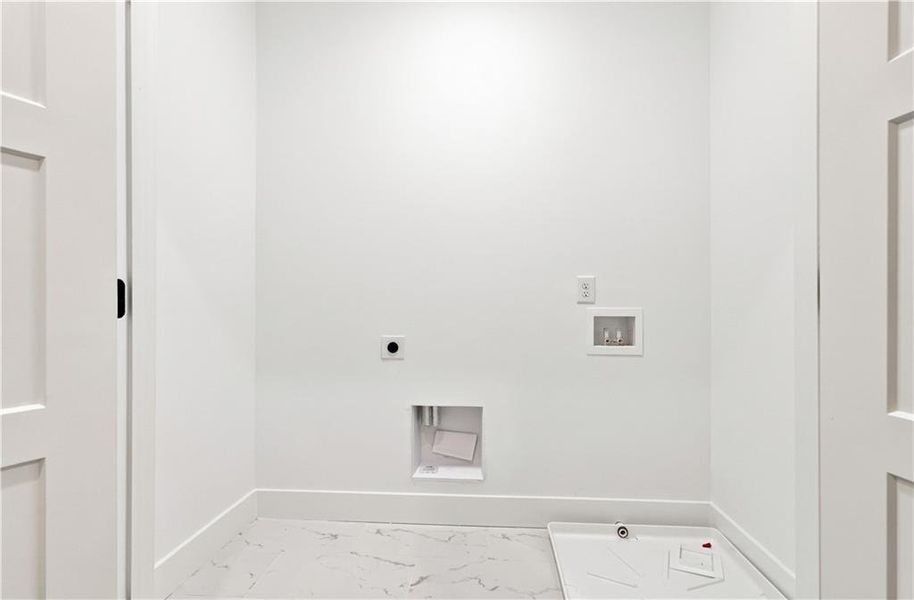 Spacious, unfurnished interior of a new home in , Gainesville (Image 37). Spacious, unfurnished interior of a new home in , Gainesville (Image 37).