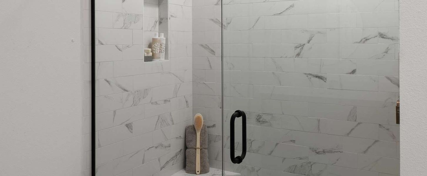 Representative interior finishes for a home built from the Plant II by Ashton Woods in Ellington Traditional, St. Cloud (Image 14).