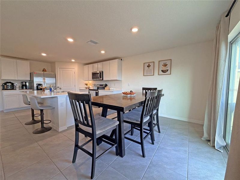 Furnished interior view inside a new home in Ocala Crossings South, Ocala (Image 7). Furnished interior view inside a new home in Ocala Crossings South, Ocala (Image 7).
