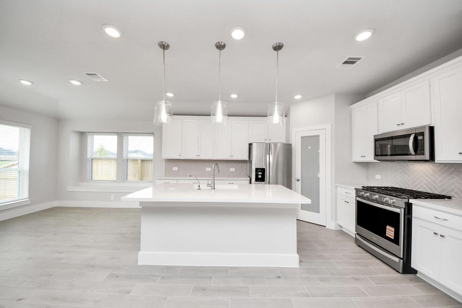 Furnished interior view inside a new home in Laurel Landing: Landmark Collection, Alvin (Image 12).