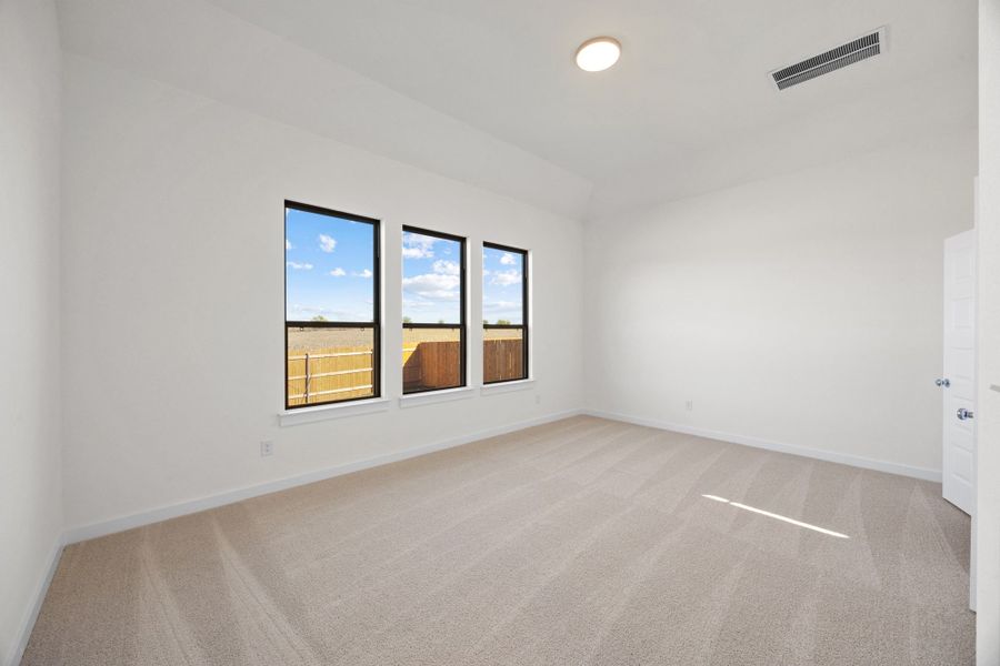 Spacious, unfurnished interior of a new home in Prairie Winds, Hutto (Image 23).