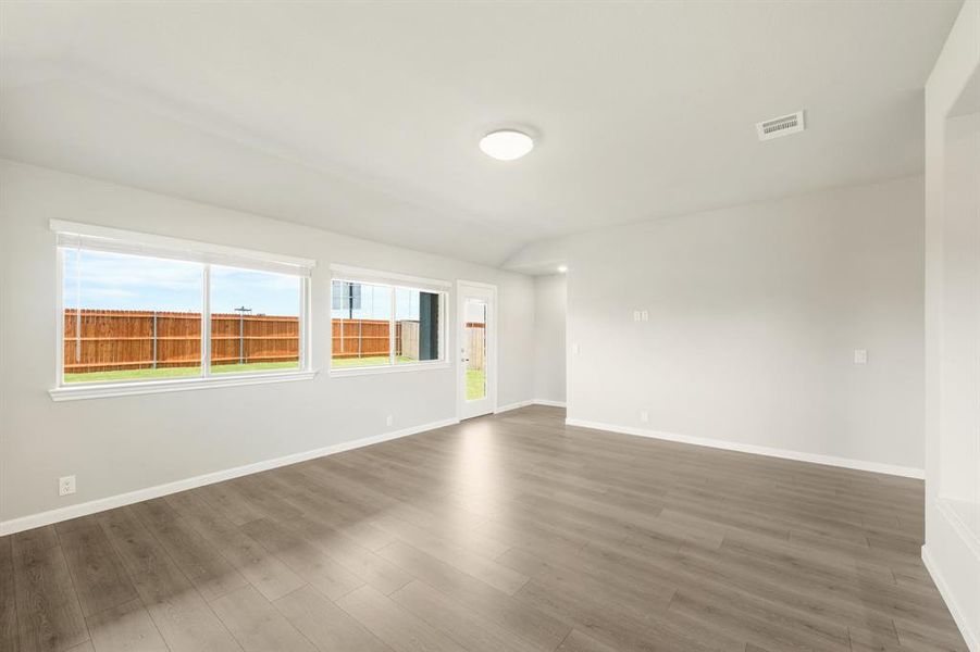 Spacious, unfurnished interior of a new home in Heartland Elements, Crandall (Image 29). Spacious, unfurnished interior of a new home in Heartland Elements, Crandall (Image 29).