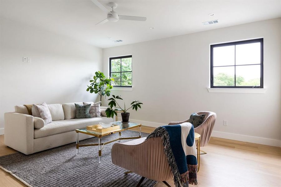Furnished interior view inside a new home in , Dallas (Image 12).