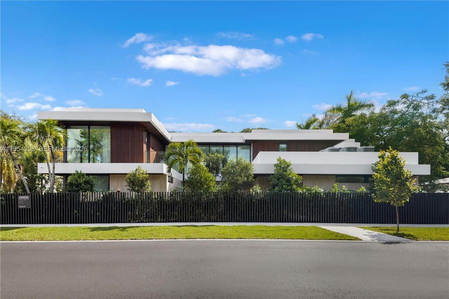 Community amenities in , Miami (Image 19).