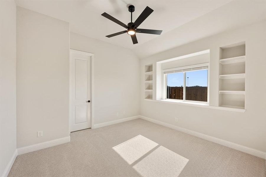 Spacious, unfurnished interior of a new home in Stone River Glen 60s, Royse City (Image 26). Spacious, unfurnished interior of a new home in Stone River Glen 60s, Royse City (Image 26).
