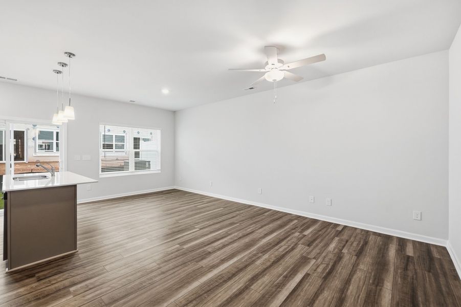 Spacious, unfurnished interior of a new home in Nichols Landing, Charlotte (Image 21).