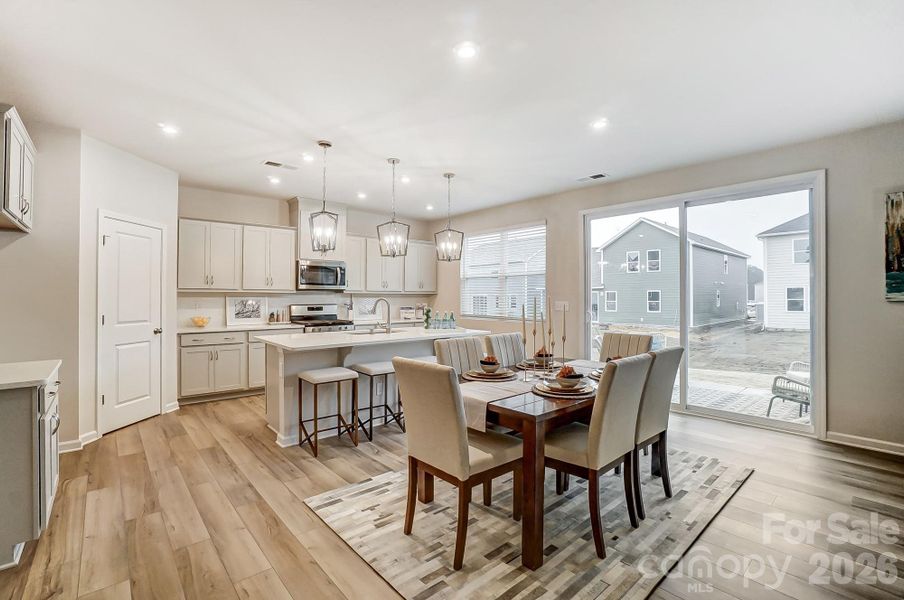 Dinning/Kitchen