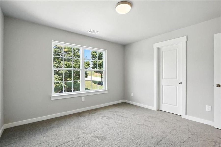 Spacious, unfurnished interior of a new home in , Jefferson (Image 40).