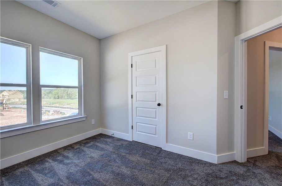 Spacious, unfurnished interior of a new home in , Cartersville (Image 25).