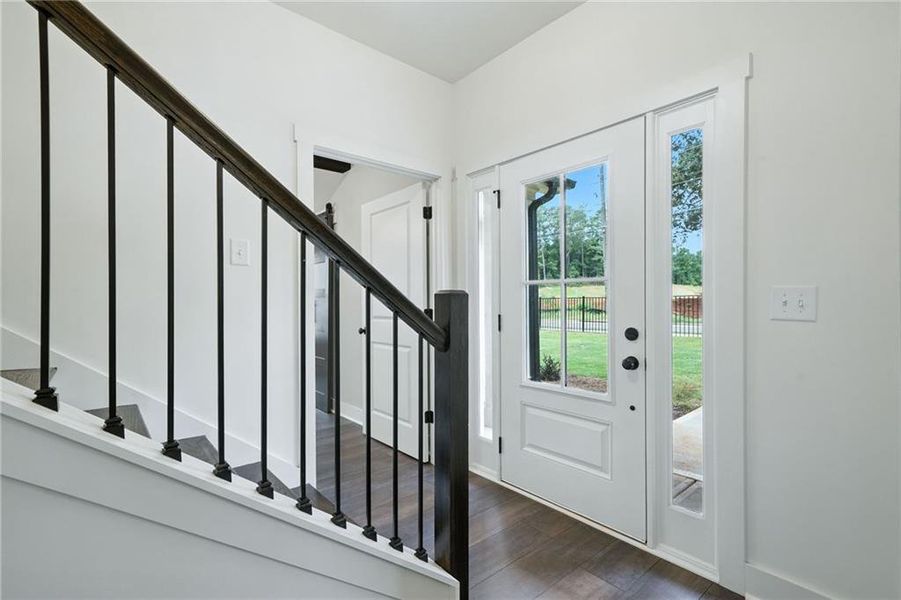 Spacious, unfurnished interior of a new home in , Cartersville (Image 12).
