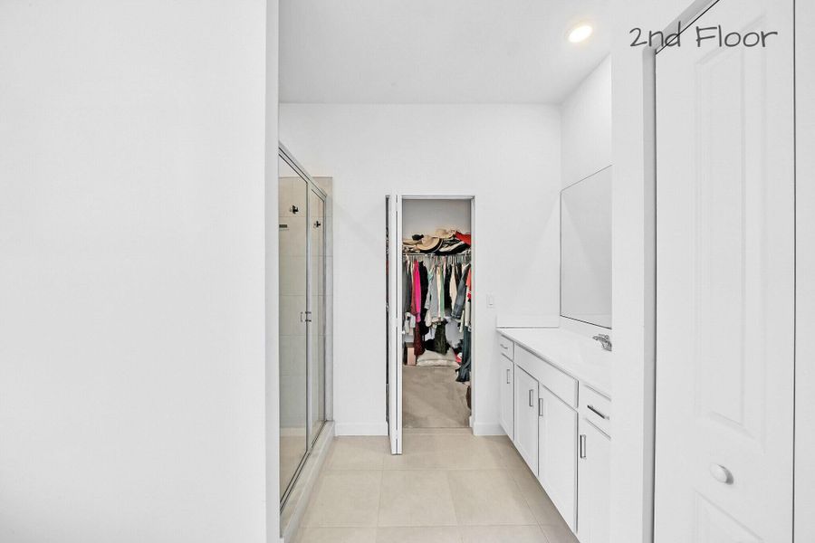 Image 32 of a home in .