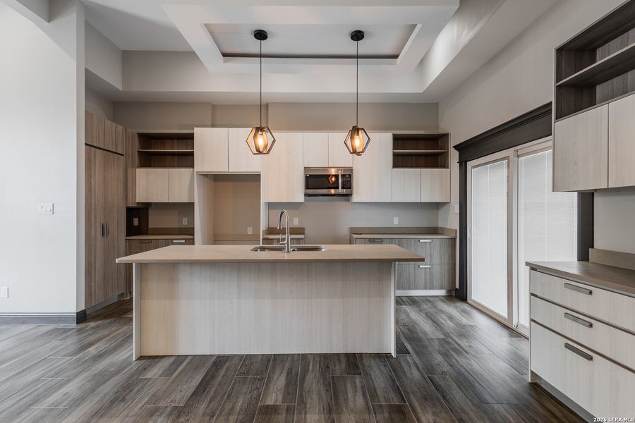 Furnished interior view inside a new home in , Eagle Pass (Image 14).