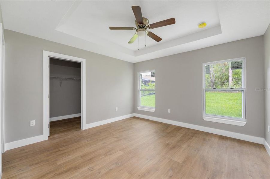 Spacious, unfurnished interior of a new home in , Citrus Springs (Image 28).