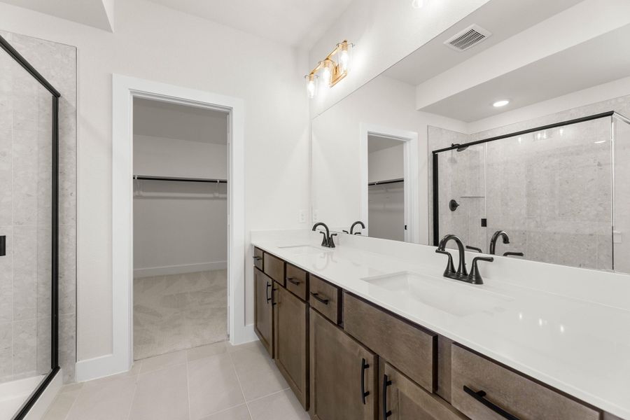 Image 13 representing the Holly by Tri Pointe Homes in Treeline, Justin, TX.