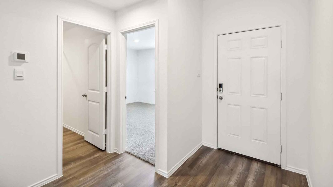 Spacious, unfurnished interior of a new home in Grand Pines, Magnolia (Image 9).