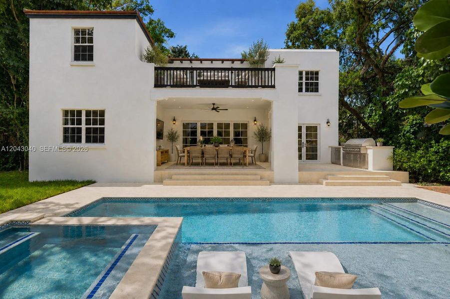 Exterior details and patio area of a home in , South Miami (Image 33).