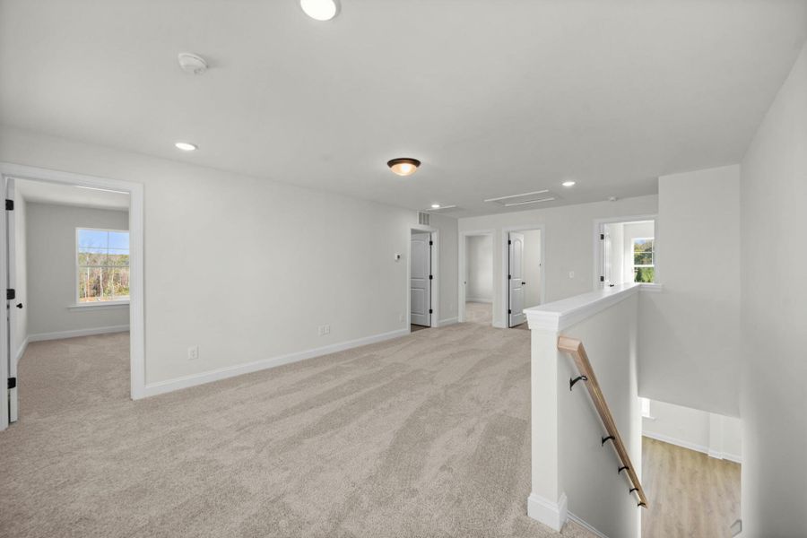 Spacious, unfurnished interior of a new home in Pisgah Park, Kernersville (Image 28).