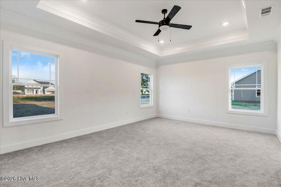 Spacious, unfurnished interior of a new home in Wood Creek, Leland (Image 19).