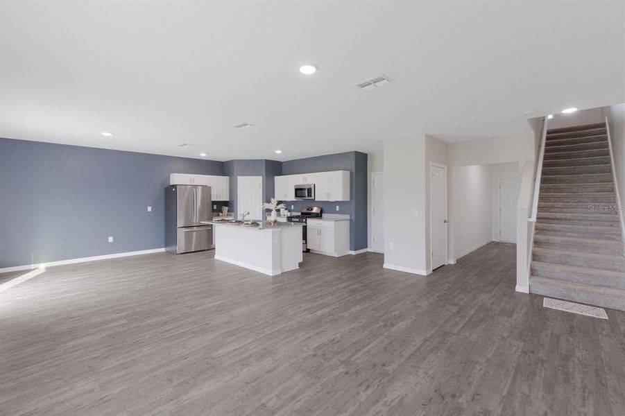 Spacious, unfurnished interior of a new home in , Parrish (Image 15).