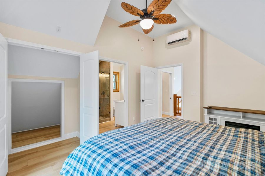 Image 36 of a home in .