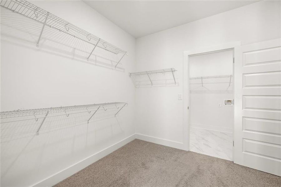 Spacious, unfurnished interior of a new home in , Gainesville (Image 61).