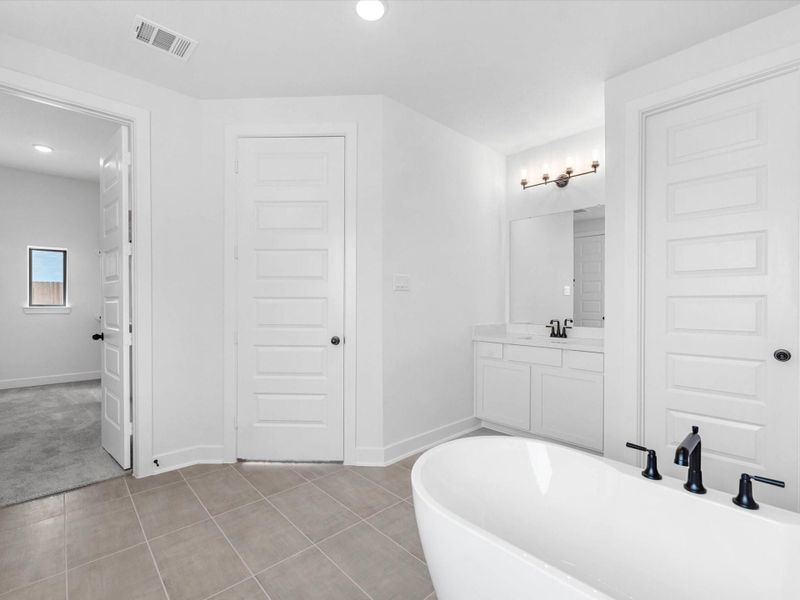 Furnished interior view inside a new home in Lago Mar - 60', Texas City (Image 3). Furnished interior view inside a new home in Lago Mar - 60', Texas City (Image 3).