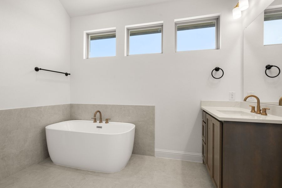Close-up of interior finishes inside a home in Somerset, Mansfield (Image 14). Close-up of interior finishes inside a home in Somerset, Mansfield (Image 14).