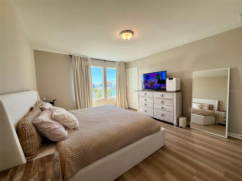 Furnished interior view inside a new home in , Winter Garden (Image 2).