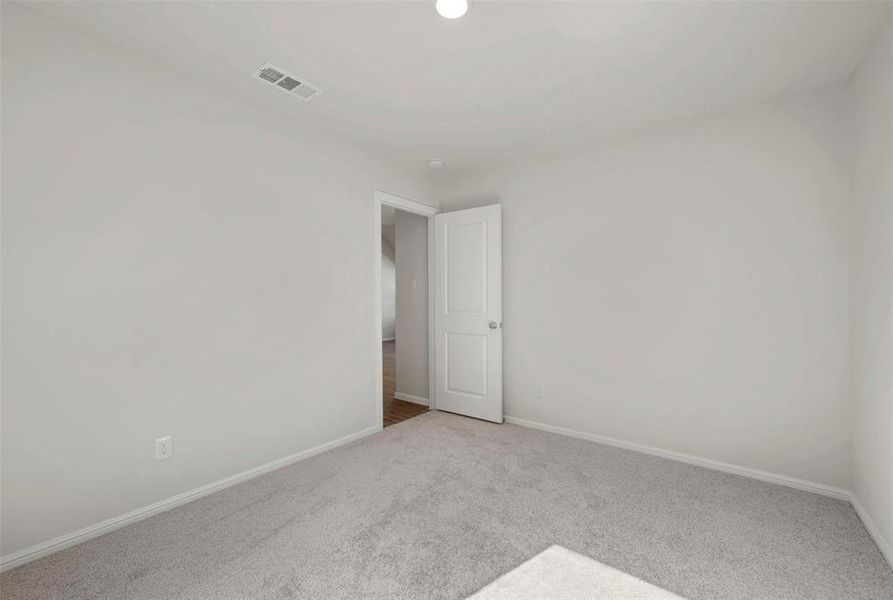 Spacious, unfurnished interior of a new home in Elevon, Lavon (Image 21).