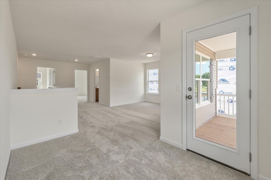 Spacious, unfurnished interior of a new home in Oakley Pointe, Moncks Corner (Image 33).