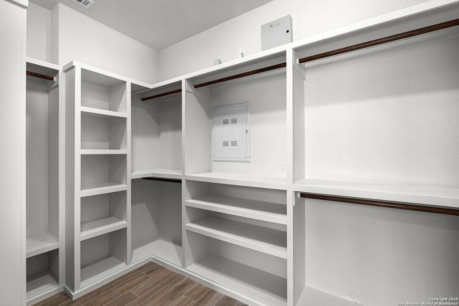 Spacious, unfurnished interior of a new home in , Spring Branch (Image 26).