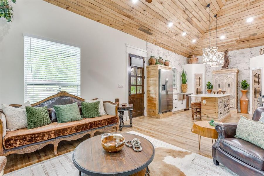 Furnished interior view inside a new home in , Weatherford (Image 24).